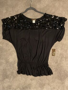 Women's Black Sequin Yoke Short Sleeve Top